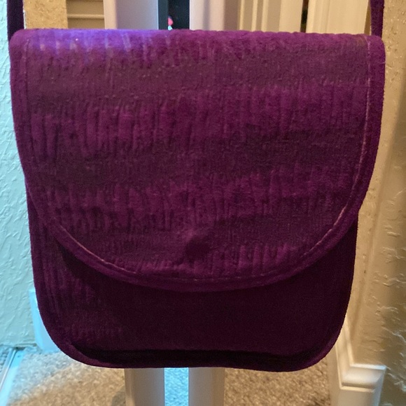Purple suede and leather hand bag - Picture 2 of 3